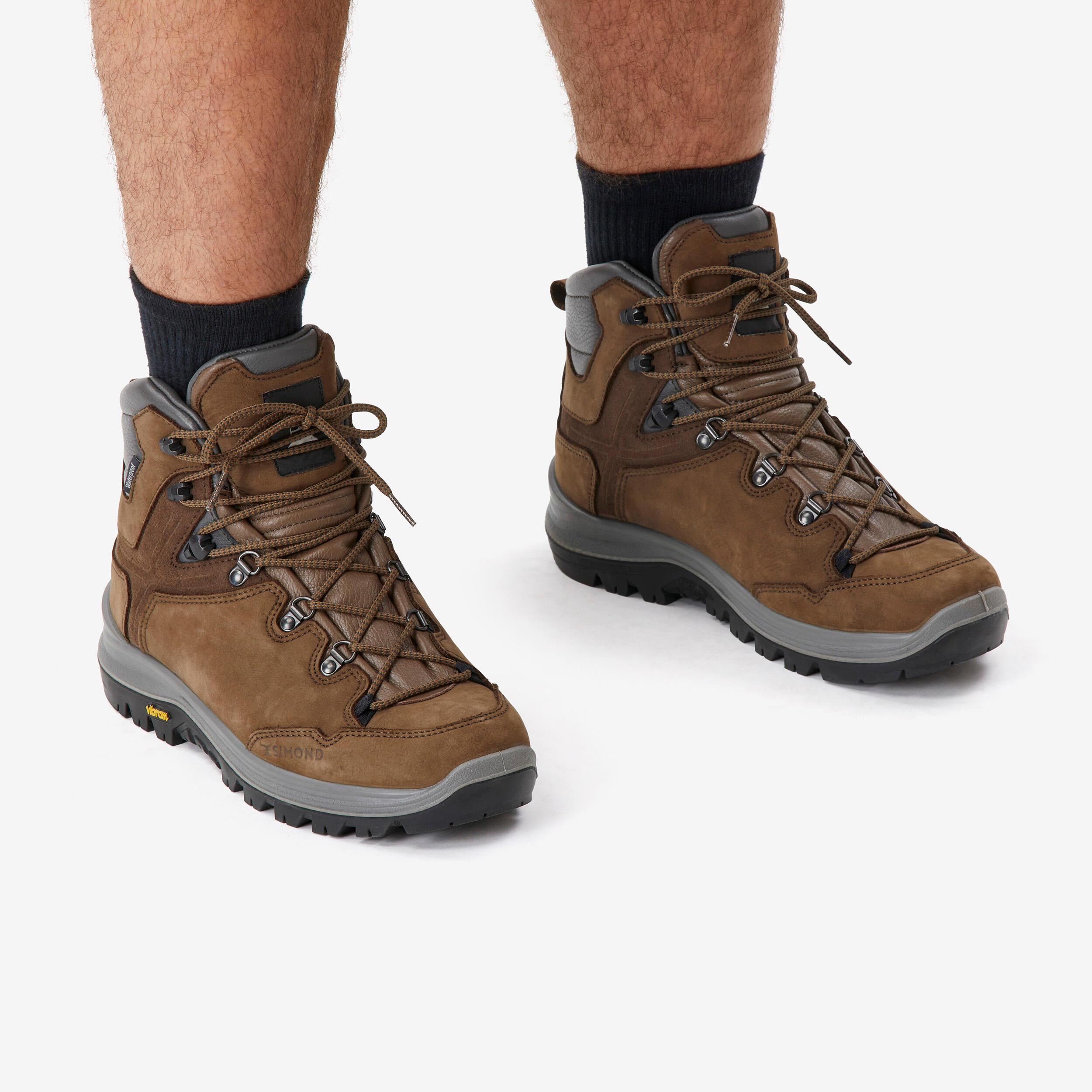 چکمه‌های مردانه گردشگری (Outdoor Trekking) مدل MT500