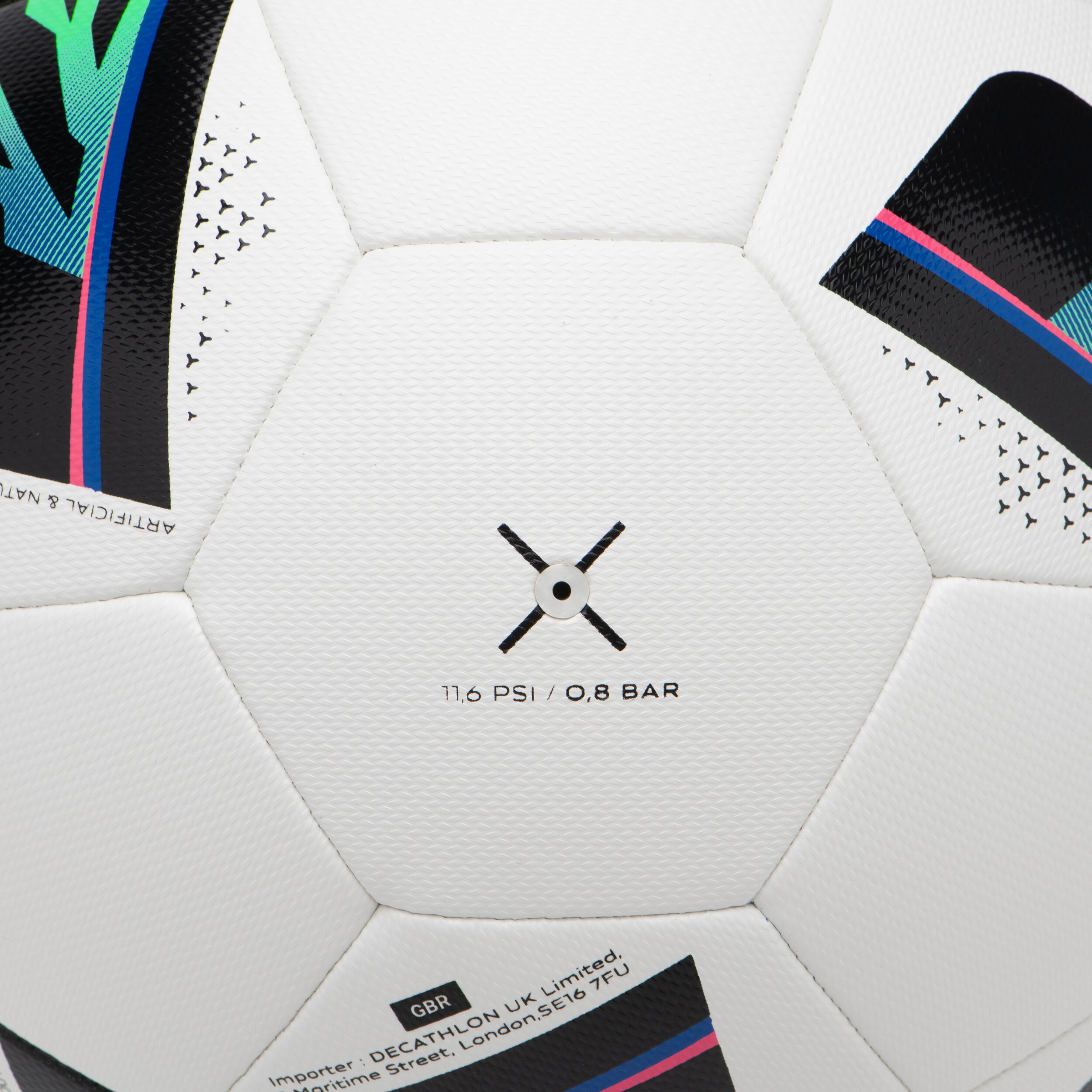 توپ فوتبال – سایز 5 – سفید – مدل FIFA BASIC CLUB – برند KIPSTA