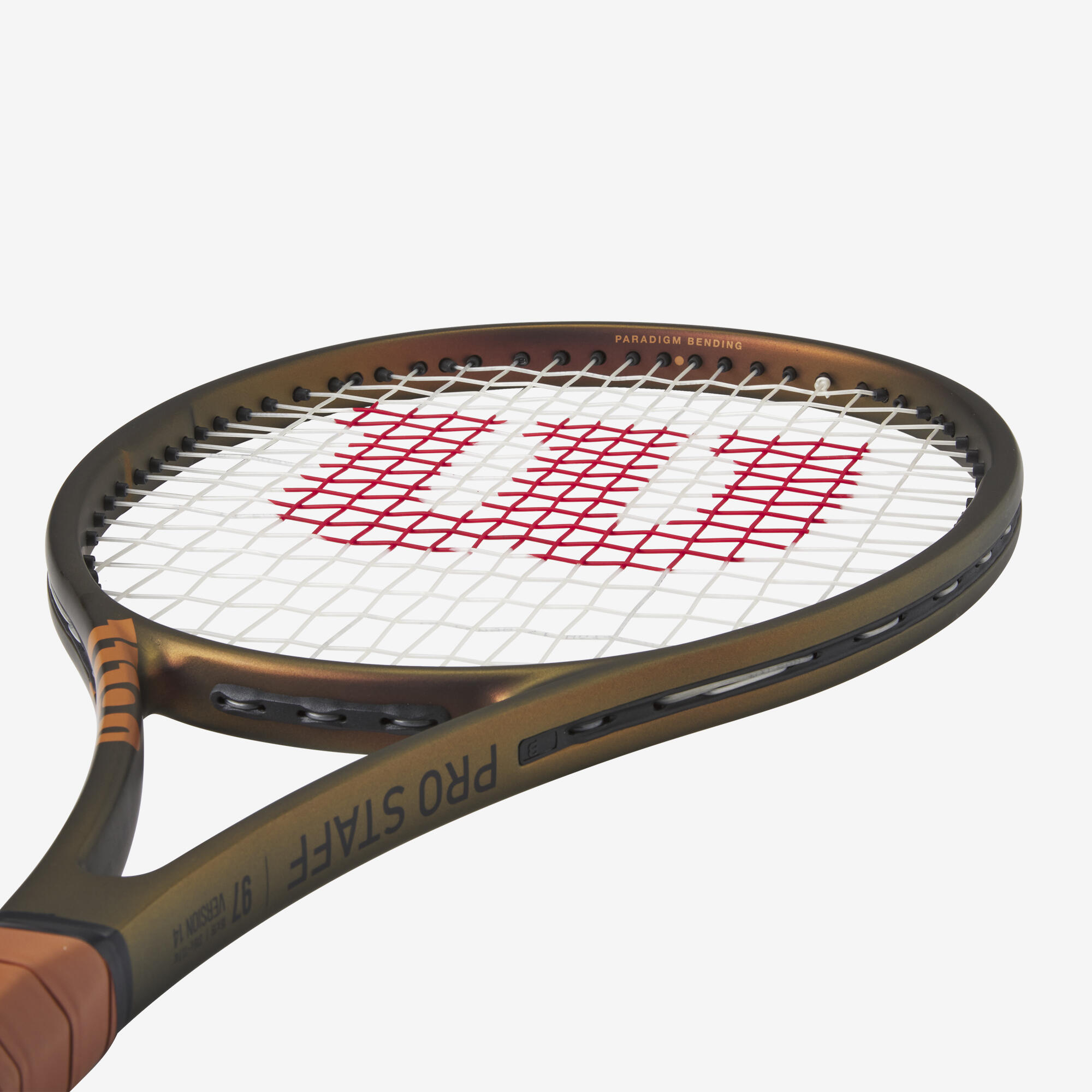 راکت تنیس – WILSON PRO STAFF 97L V14 راکت تنیس – WILSON PRO STAFF 97L V14